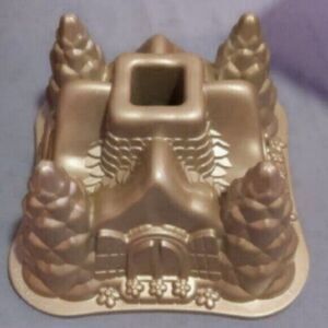 Fun Hansel and Gretel Fairytale Gingerbread Bundt Pan Vintage Nordic Ware